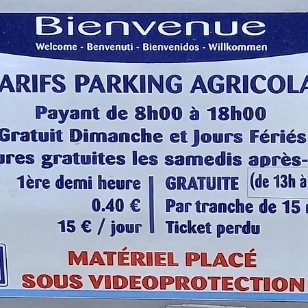 Studio Refait Recemment Rue Des Artistes A Διαμέρισμα